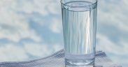 bicchiere acqua