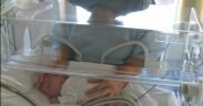 incubatrice neonato bambino prematuro