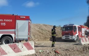 incendio discarica mariano comense