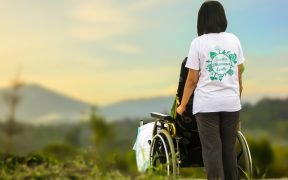 assistenza badanti disabili e anziani